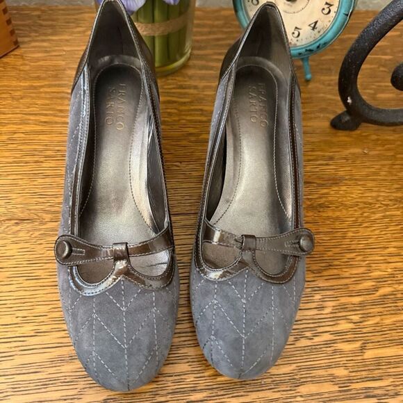 Franco Sarto Ulla Gray Suede and Patent Kitten Heel Pump Sz 8 Career, Classic - Picture 2 of 13